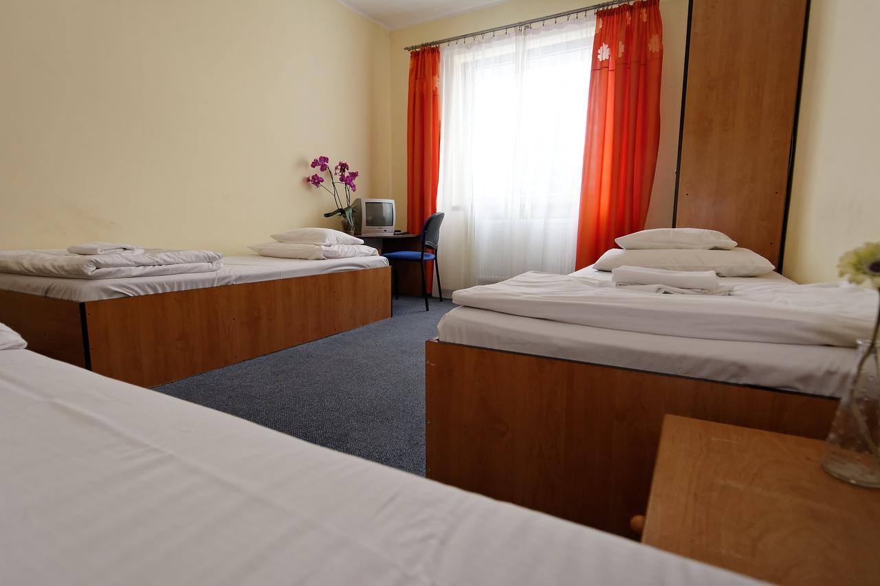 Justhostel Gdansk Bagian luar foto